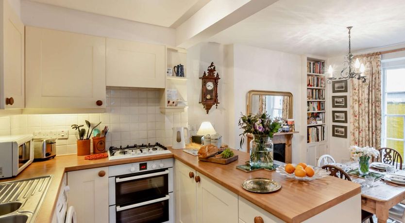 Photo of 2 Bed in Appledore