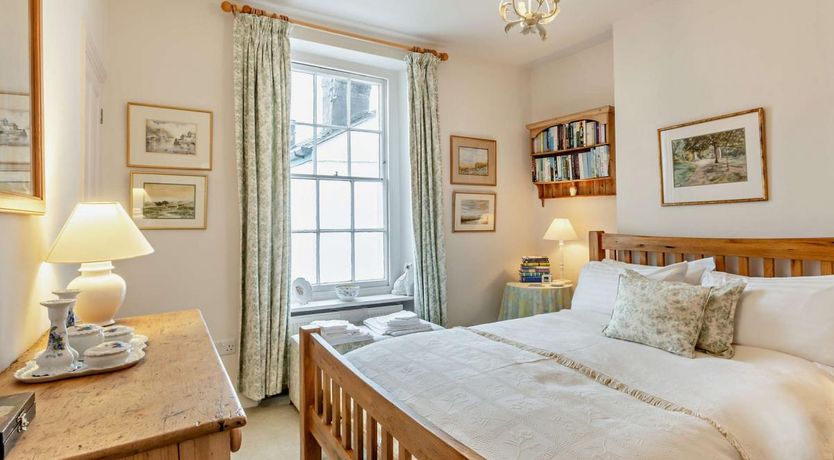 Photo of 2 Bed in Appledore