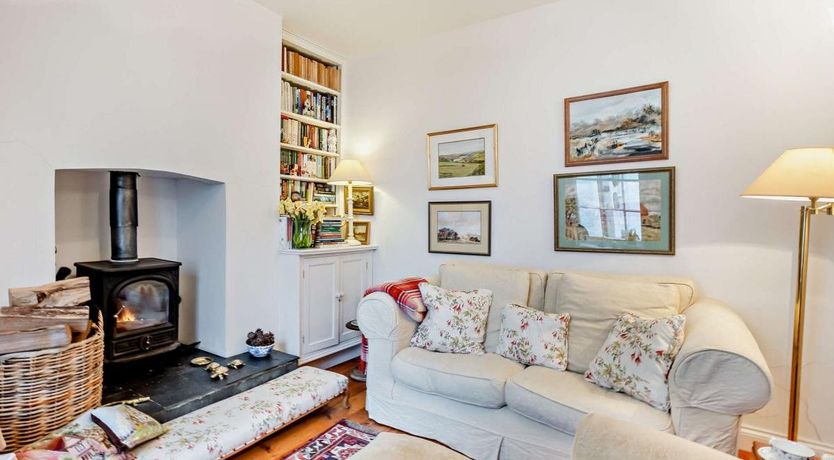 Photo of 2 Bed in Appledore