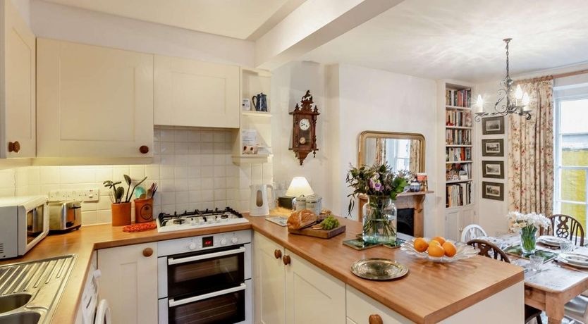 Photo of 2 Bed in Appledore