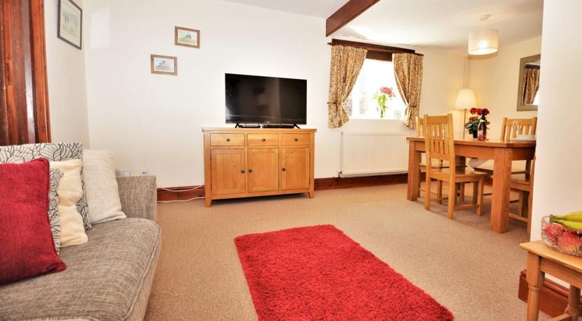 Photo of 2 Bed in Sidbury