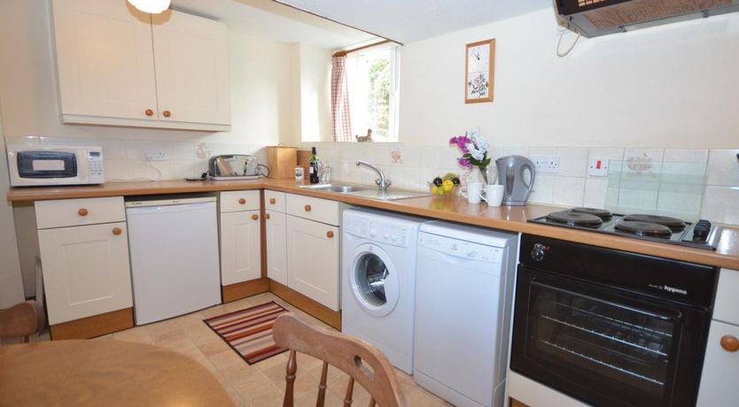 Photo of 2 Bed in Sidbury