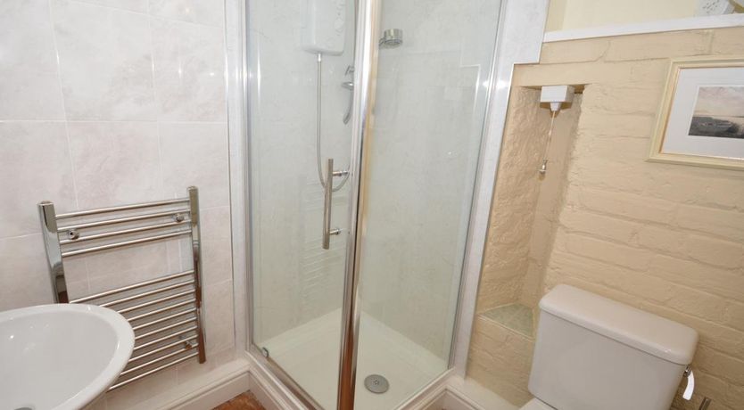 Photo of 1 Bed in Starcross