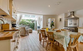 Photo of 3 Bed in Bude