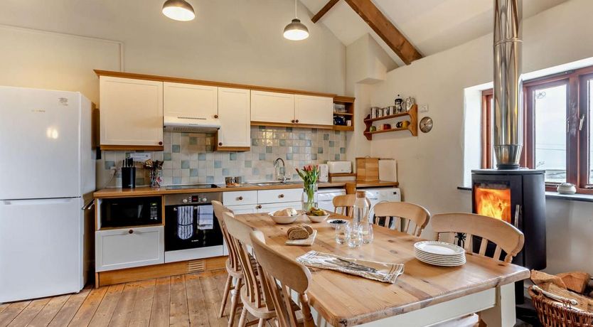 Photo of 4 Bed in Morwenstow