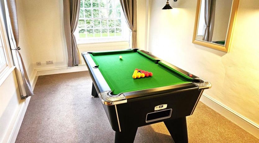 Photo of 5 Bed in St Issey