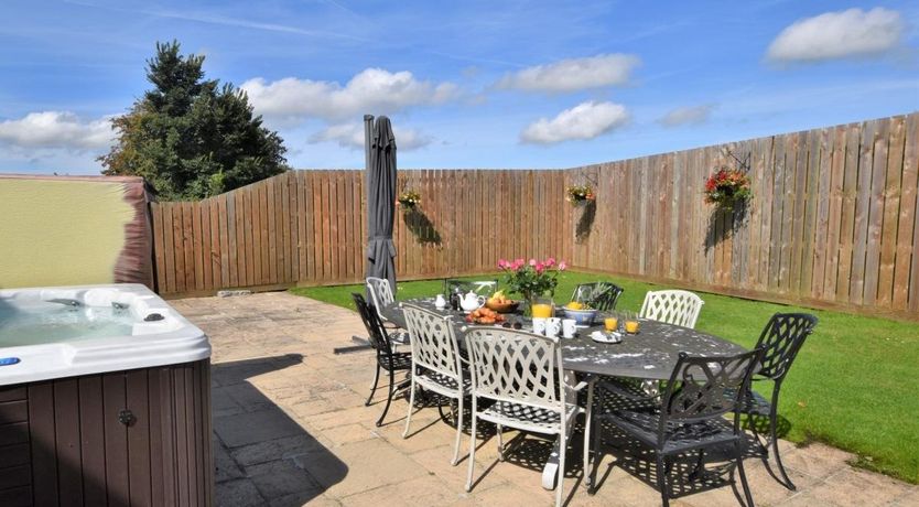 Photo of 5 Bed in St Issey