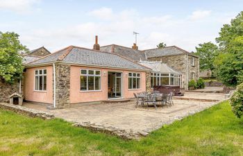 in Padstow  (TFARM) Holiday Cottage