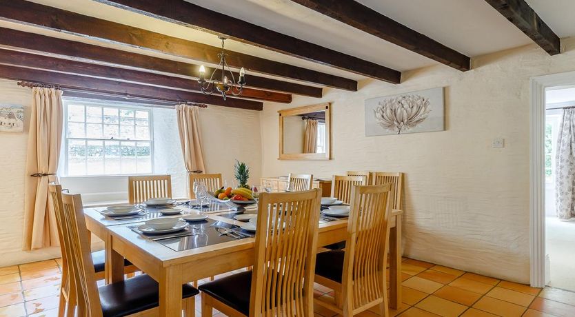 Photo of 6 Bed in St Issey