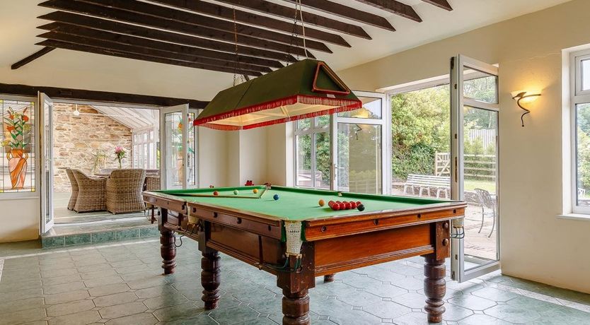 Photo of 6 Bed in St Issey