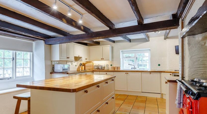 Photo of 6 Bed in St Issey