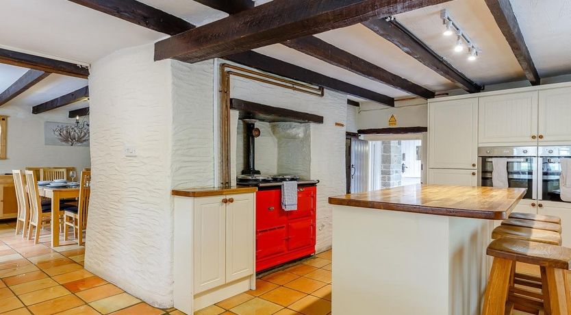 Photo of 6 Bed in St Issey