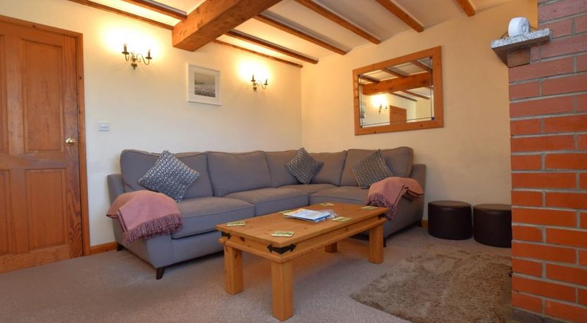 Photo of 3 Bed in St. Merryn