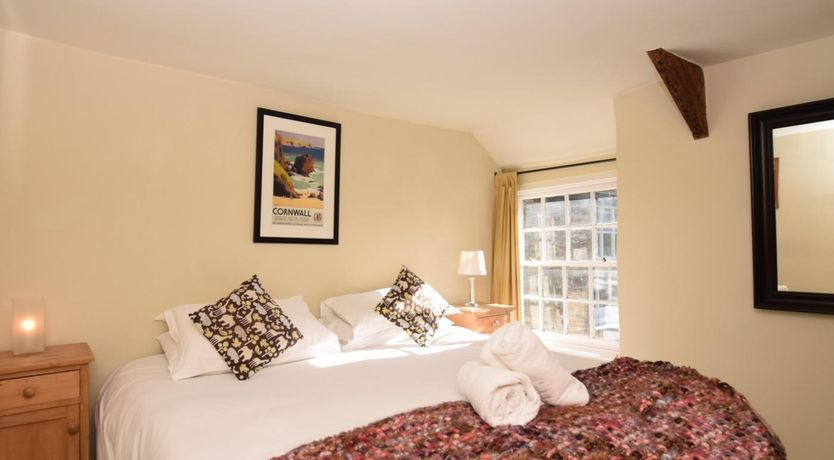 Photo of 4 Bed in Tintagel