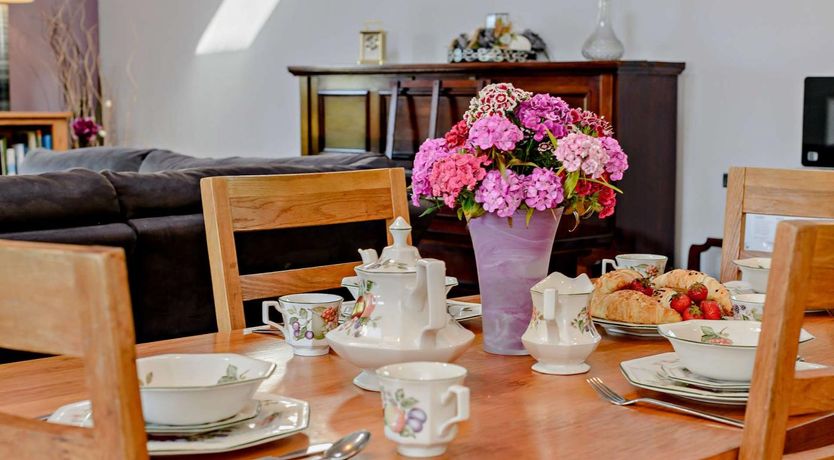 Photo of 2 Bed in Looe