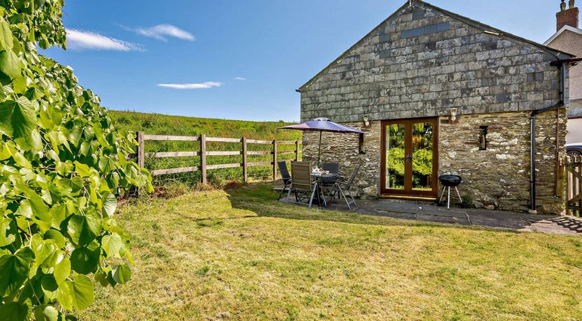 Photo of 2 Bed in Looe