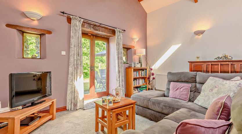 Photo of 2 Bed in Looe