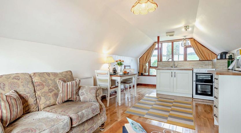 Photo of 1 Bed in Looe