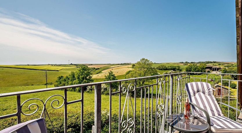 Photo of 1 Bed in Looe