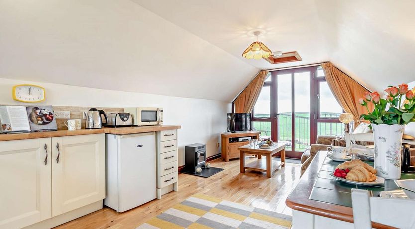 Photo of 1 Bed in Looe