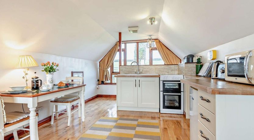 Photo of 1 Bed in Looe