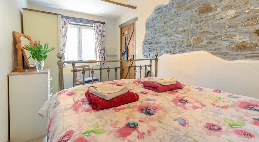 Photo of 2 Bed in Launceston