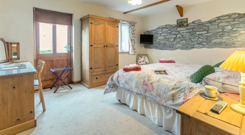 Photo of 2 Bed in Launceston