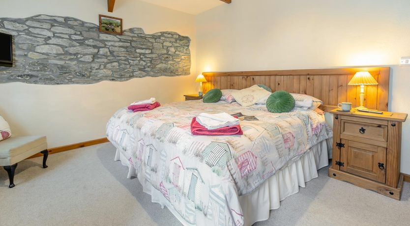 Photo of 2 Bed in Launceston