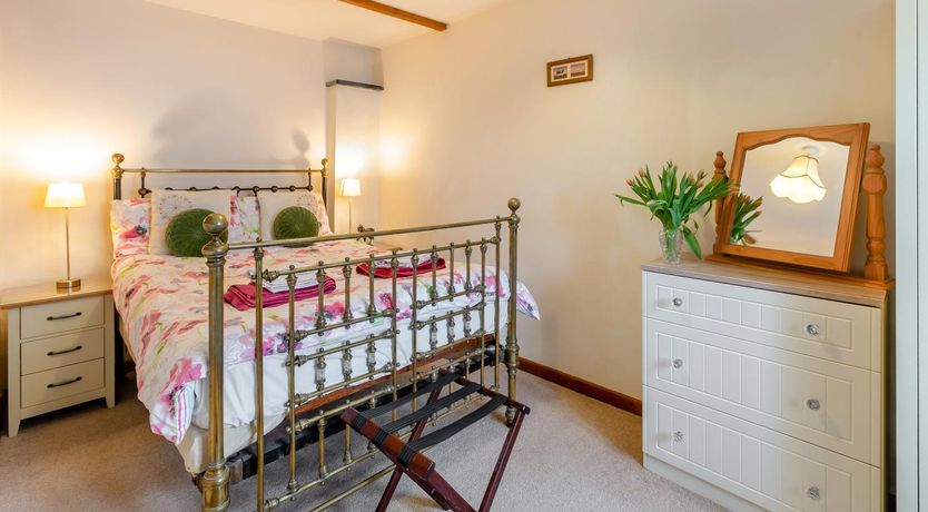 Photo of 2 Bed in Launceston