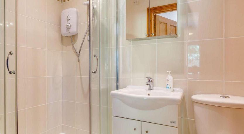 Photo of 1 Bed in Bokiddick