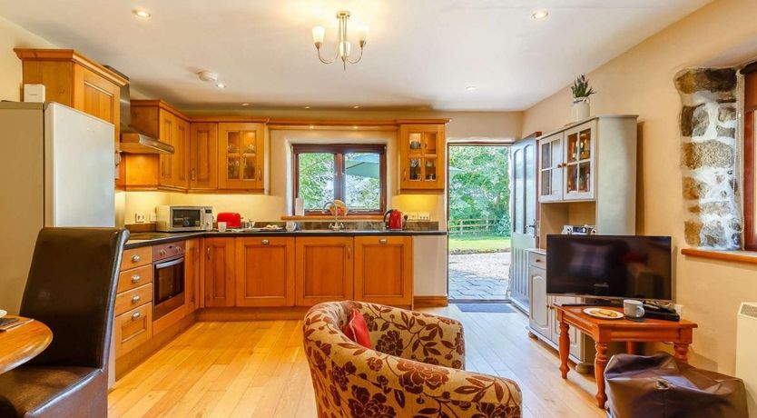 Photo of 1 Bed in Bokiddick