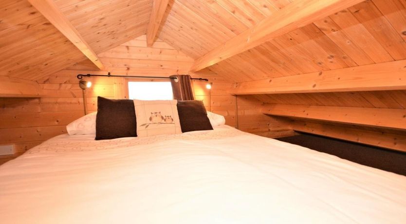 Photo of 1 Bed in Tredinnick Pits