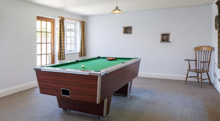 Photo of 6 Bed in Truro