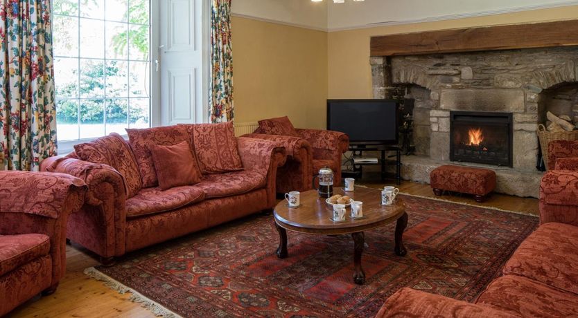 Photo of 6 Bed in Truro