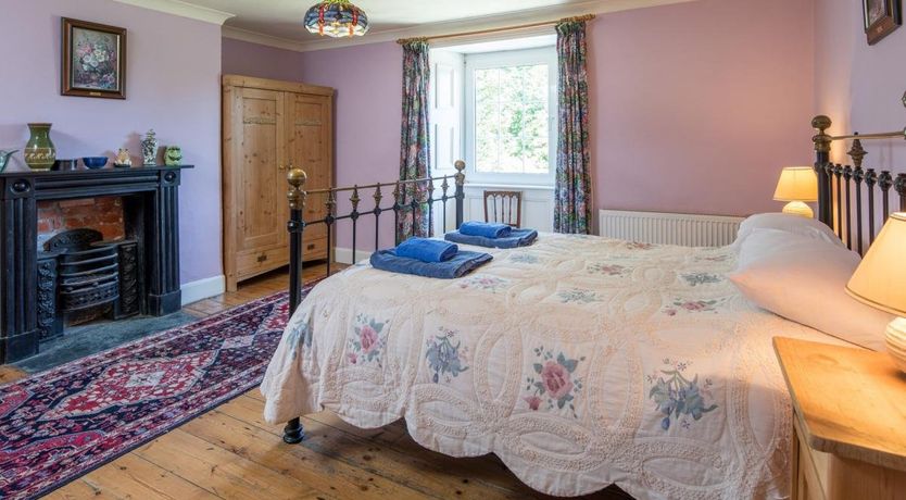 Photo of 6 Bed in Ladock