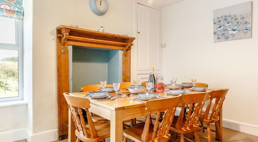 Photo of 4 Bed in Helston