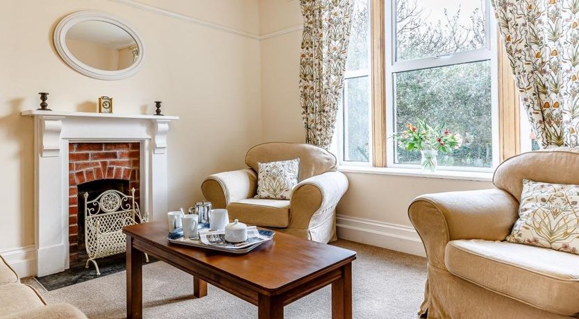 Photo of 4 Bed in St Keverne