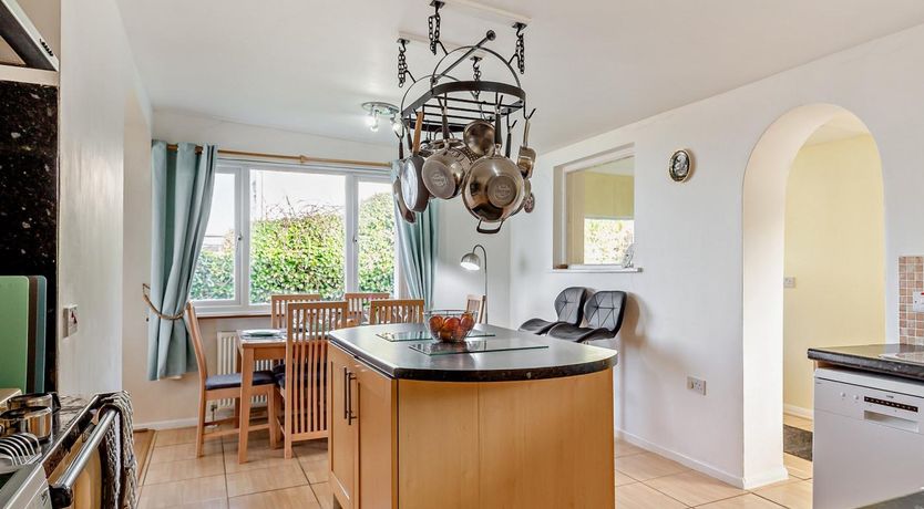 Photo of 3 Bed in Hayle