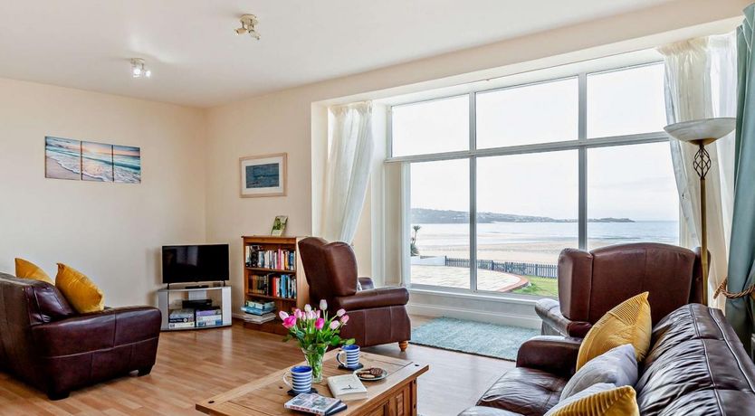 Photo of 3 Bed in Phillack