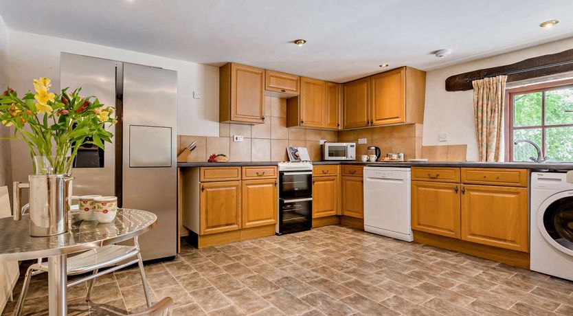 Photo of 4 Bed in Helston