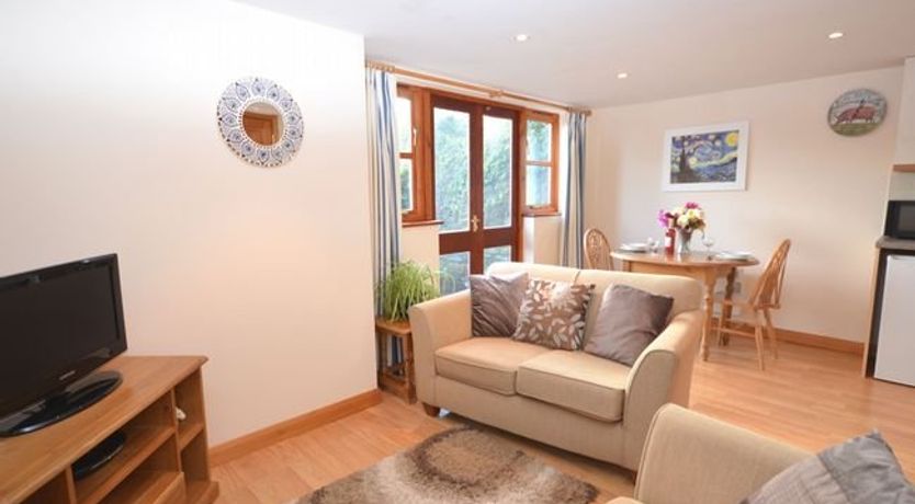 Photo of 1 Bed in Kington Magna