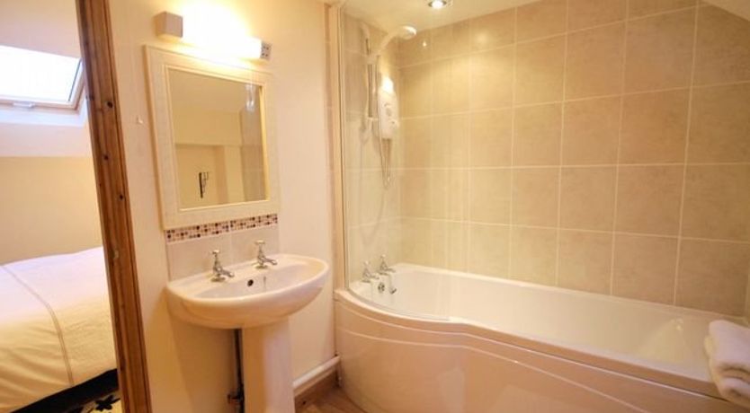 Photo of 1 Bed in Kington Magna