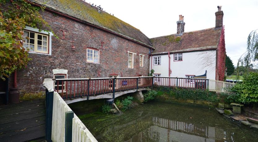 Photo of 3 Bed in Wimborne