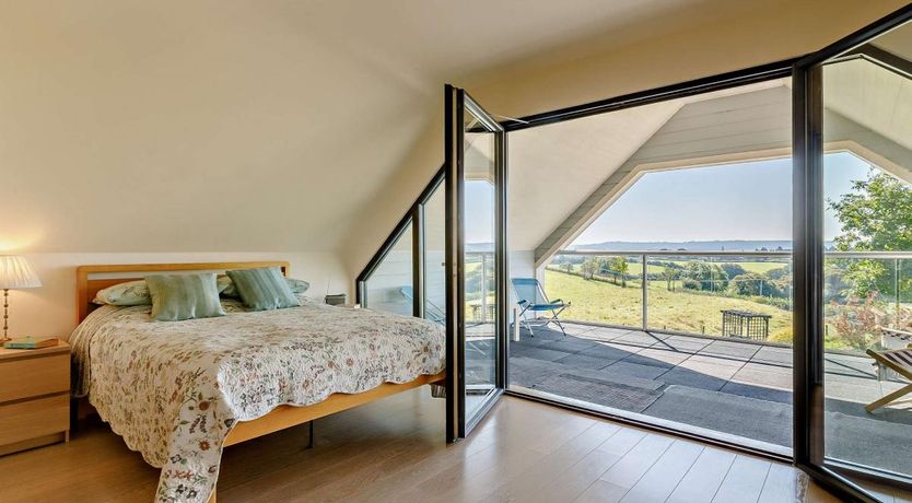 Photo of 4 Bed in Moorlinch