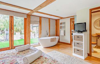 3 Bed in Bristol Holiday Cottage