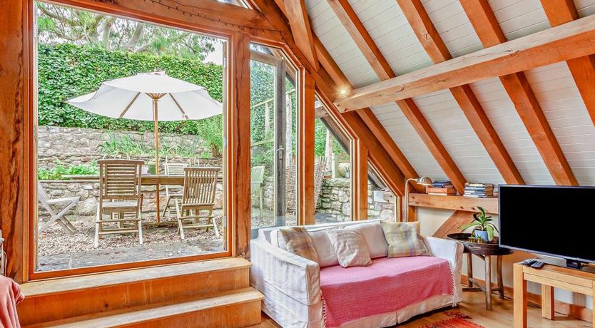 Photo of 3 Bed in Burrington