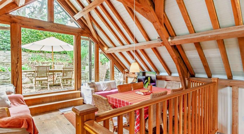 Photo of 3 Bed in Burrington