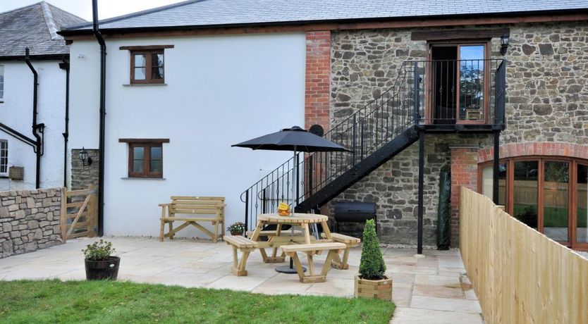 Photo of 2 Bed in Mariansleigh