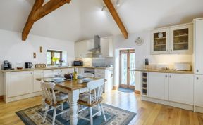 Photo of in South Molton  (HILOW)