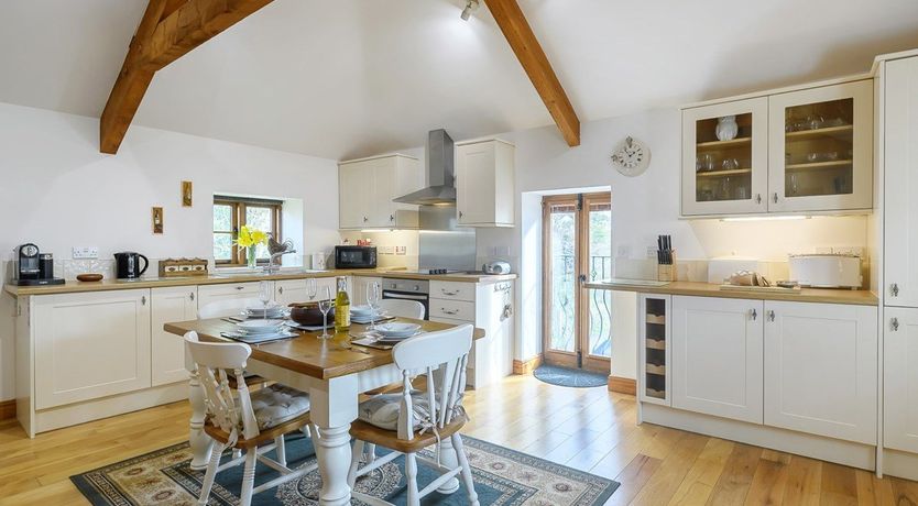 Photo of in South Molton  (HILOW)